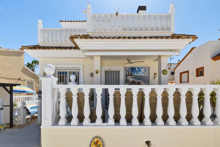 Image No.40-3 Bed Villa for sale