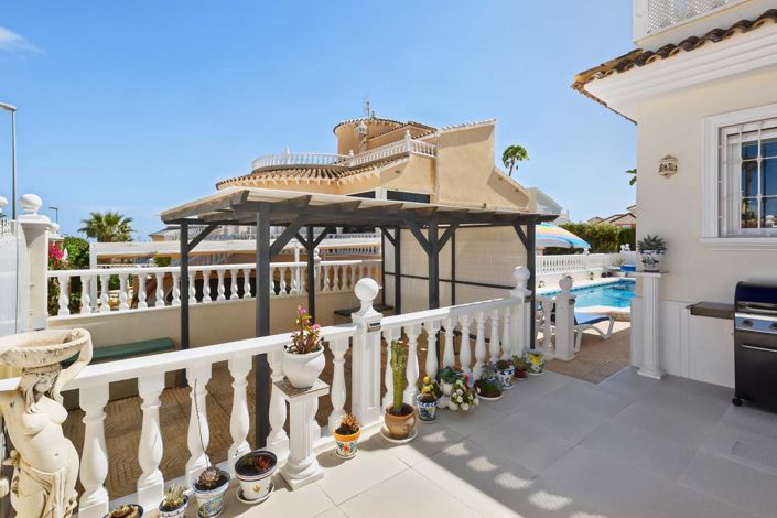 Image No.44-3 Bed Villa for sale