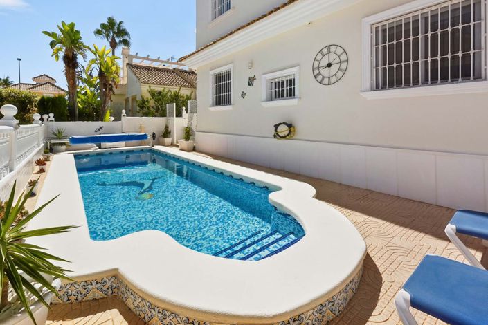 Image No.49-3 Bed Villa for sale
