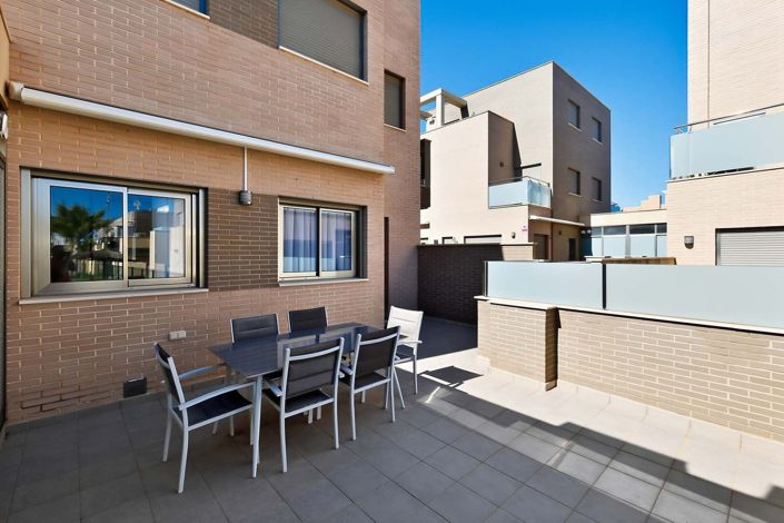 Image No.26-3 Bed Apartment for sale