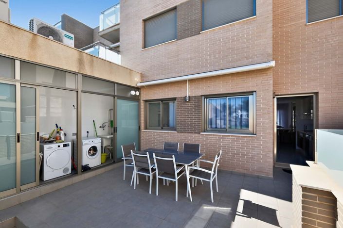 Image No.28-3 Bed Apartment for sale