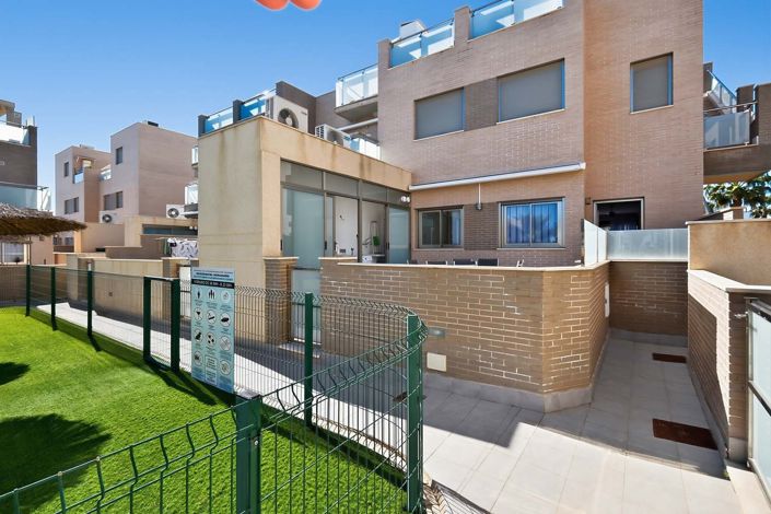 Image No.29-3 Bed Apartment for sale