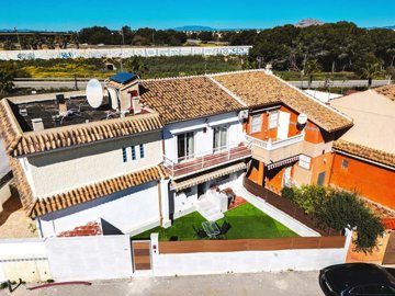 269511townhouseforsaleinlosnarejos07042612541