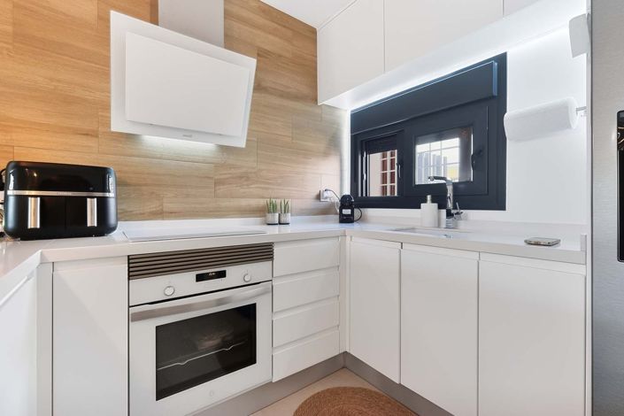 Image No.16-2 Bed Apartment for sale