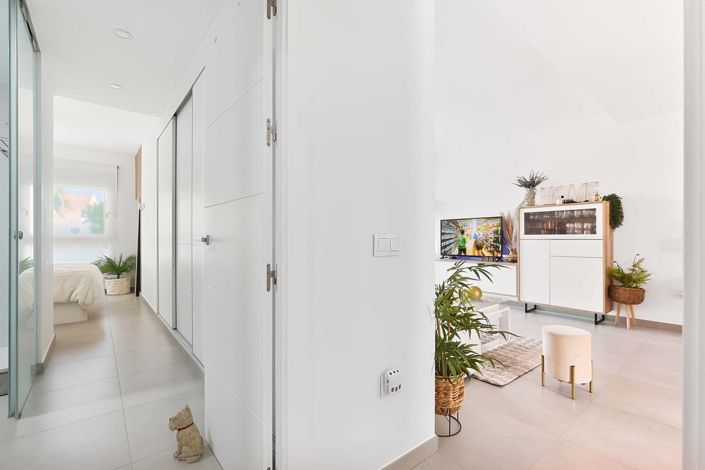 Image No.21-2 Bed Apartment for sale