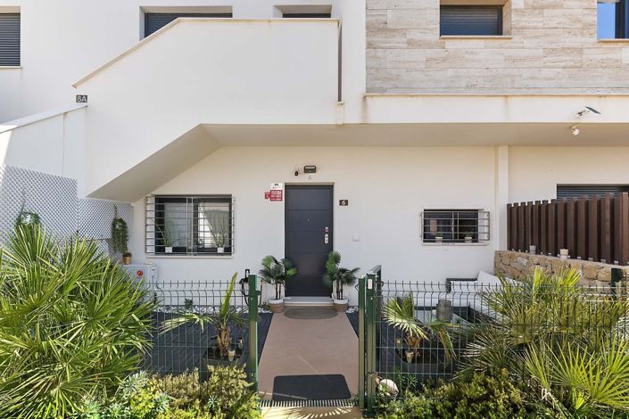 Image No.40-2 Bed Apartment for sale