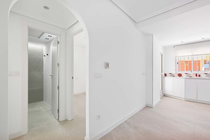 Image No.15-2 Bed Apartment for sale