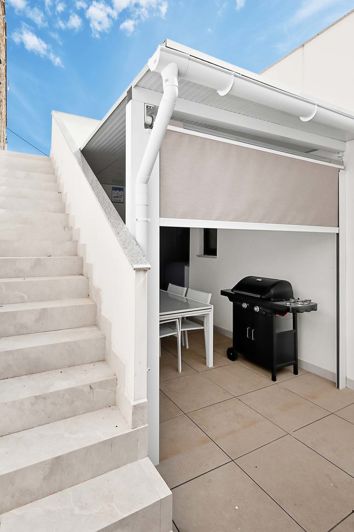 Image No.27-2 Bed Townhouse for sale