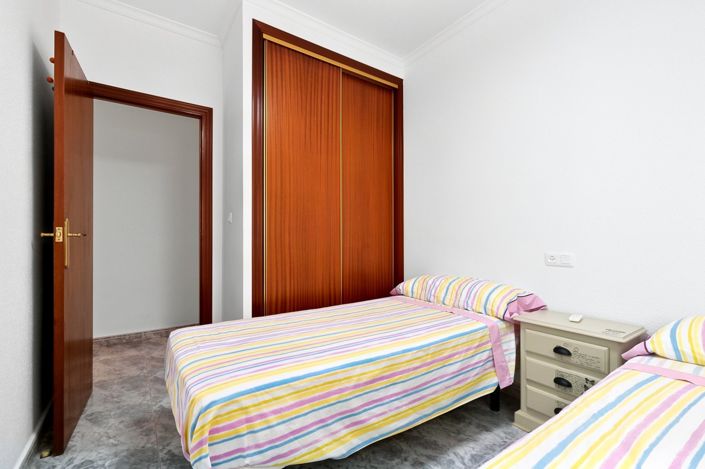 Image No.16-4 Bed Apartment for sale