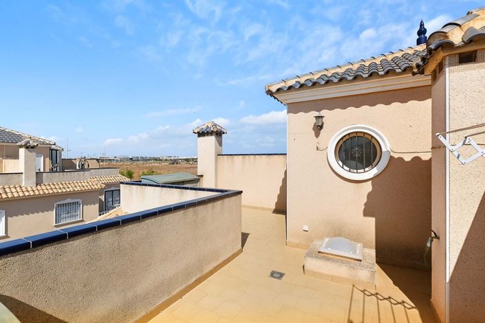 Image No.39-2 Bed Property for sale