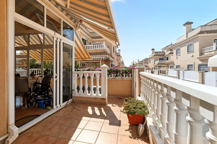 Image No.44-2 Bed Property for sale