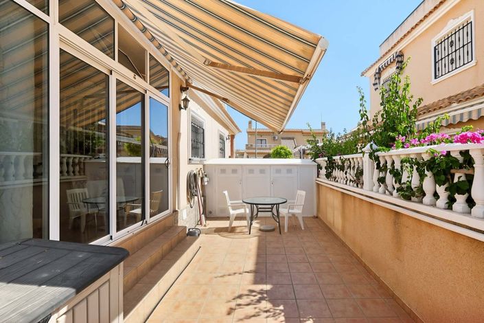Image No.45-2 Bed Property for sale
