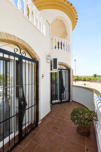 Image No.18-3 Bed Villa for sale