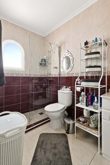 Image No.21-3 Bed Villa for sale