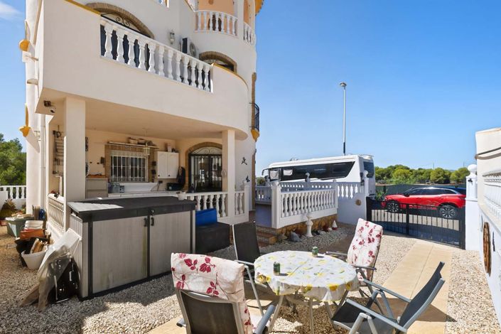 Image No.37-3 Bed Villa for sale