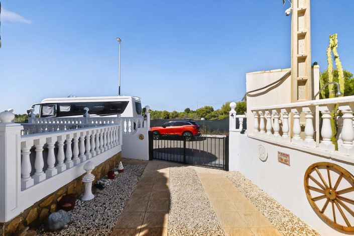 Image No.40-3 Bed Villa for sale