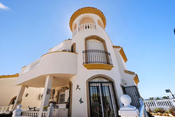 Image No.47-3 Bed Villa for sale