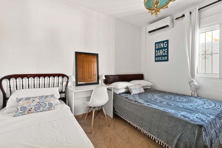 Image No.15-6 Bed Villa for sale