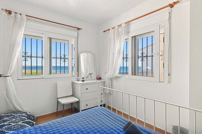 Image No.20-6 Bed Villa for sale