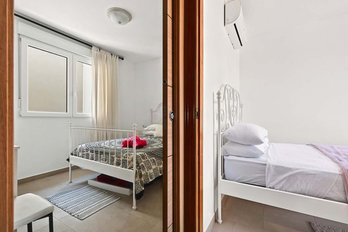 Image No.25-6 Bed Villa for sale