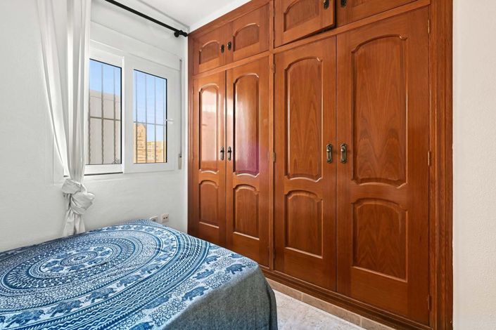 Image No.28-6 Bed Villa for sale