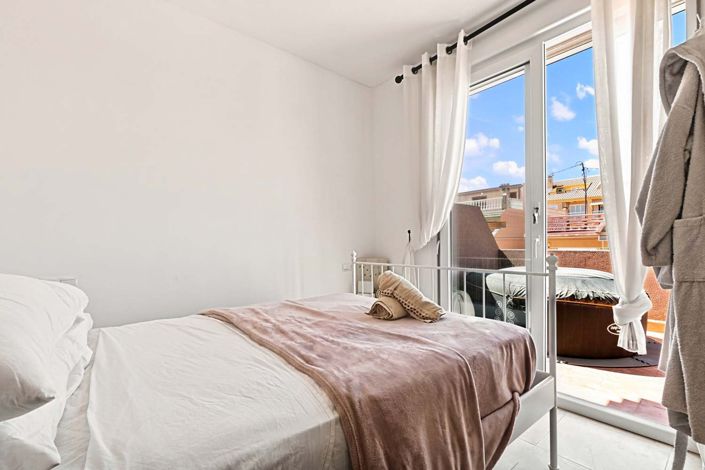 Image No.29-6 Bed Villa for sale