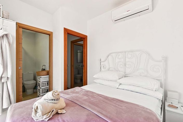 Image No.31-6 Bed Villa for sale