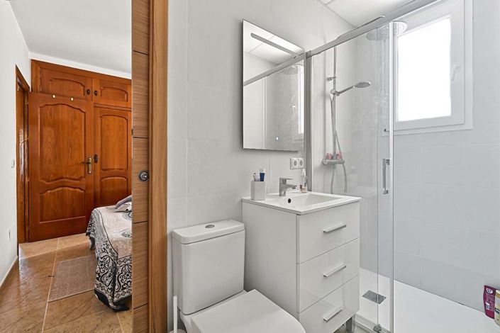 Image No.39-6 Bed Villa for sale