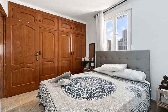 Image No.40-6 Bed Villa for sale