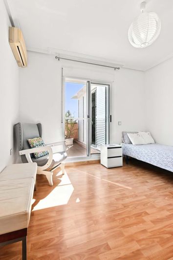 Image No.25-3 Bed Apartment for sale
