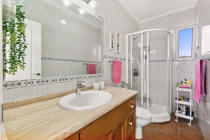 Image No.29-3 Bed Apartment for sale