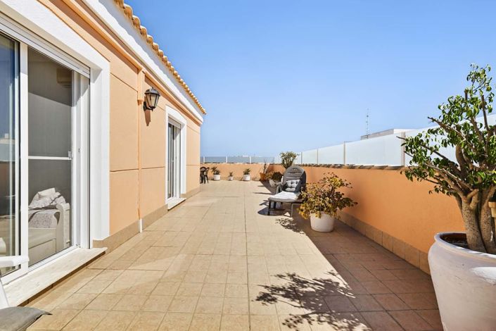 Image No.33-3 Bed Apartment for sale