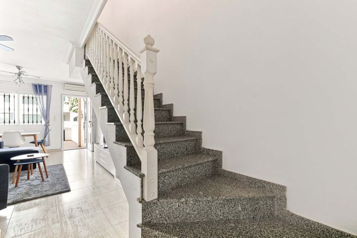 Image No.11-2 Bed Townhouse for sale