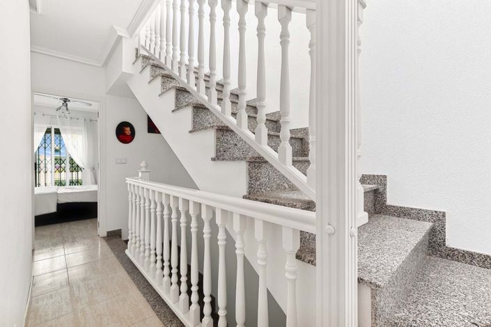 Image No.22-2 Bed Townhouse for sale