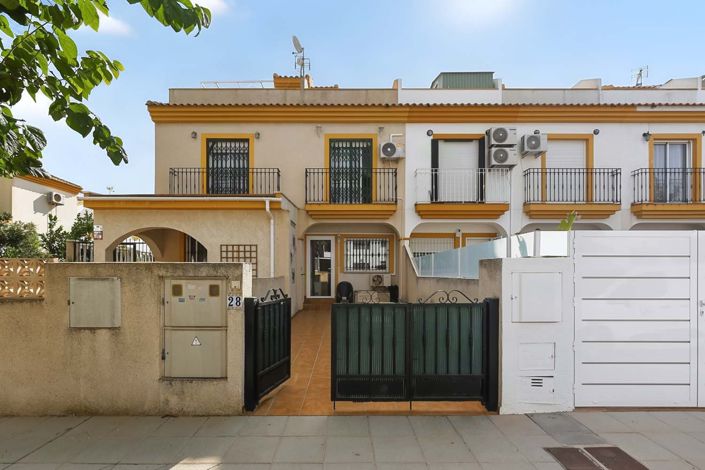 Image No.27-2 Bed Townhouse for sale