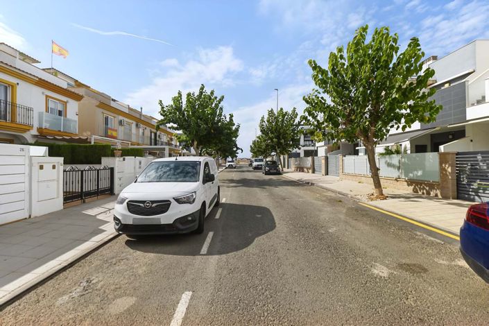 Image No.30-2 Bed Townhouse for sale