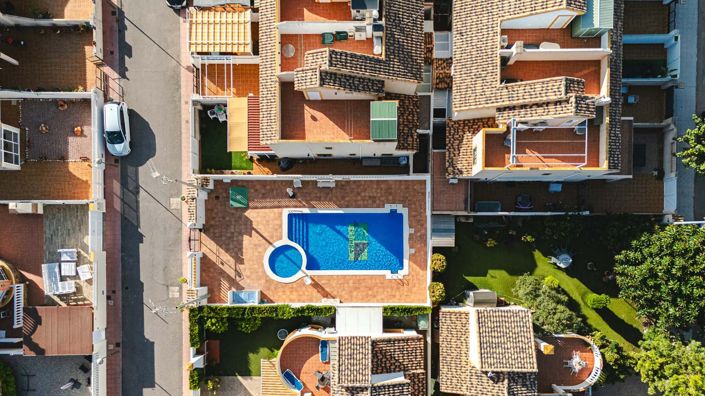 Image No.32-2 Bed Townhouse for sale