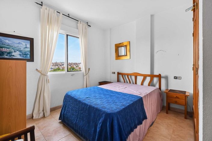 Image No.17-2 Bed Apartment for sale