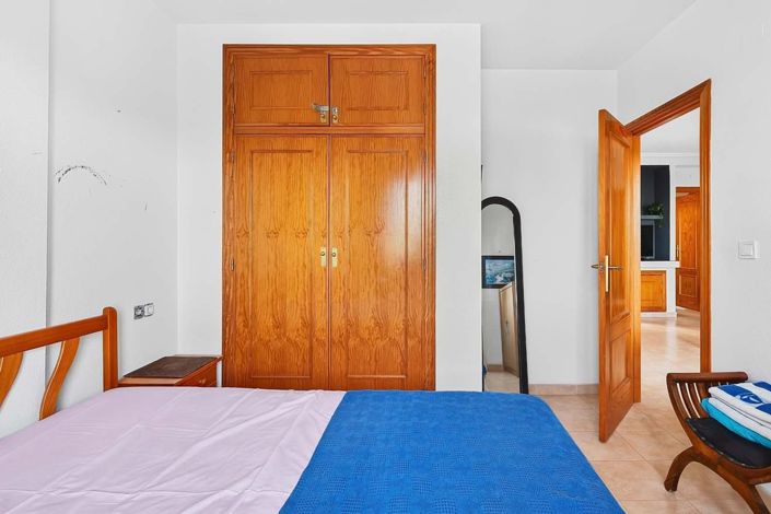 Image No.18-2 Bed Apartment for sale