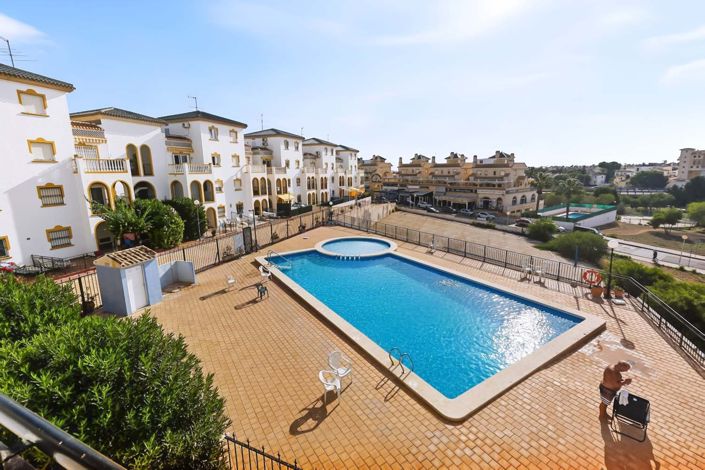 Image No.28-2 Bed Apartment for sale