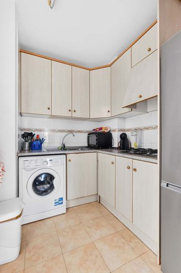 Image No.9-2 Bed Apartment for sale