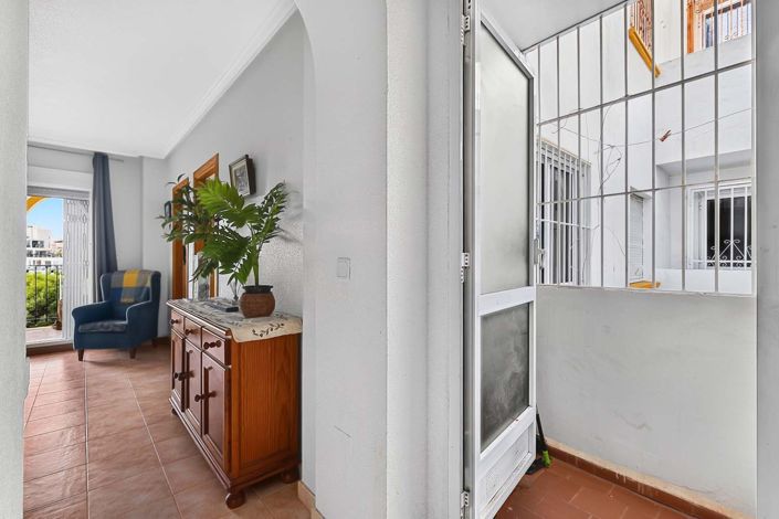Image No.10-2 Bed Apartment for sale