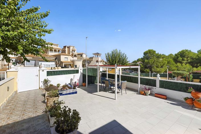 Image No.47-3 Bed Villa for sale