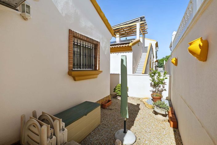 Image No.25-2 Bed Villa for sale