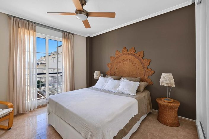 Image No.17-2 Bed Apartment for sale