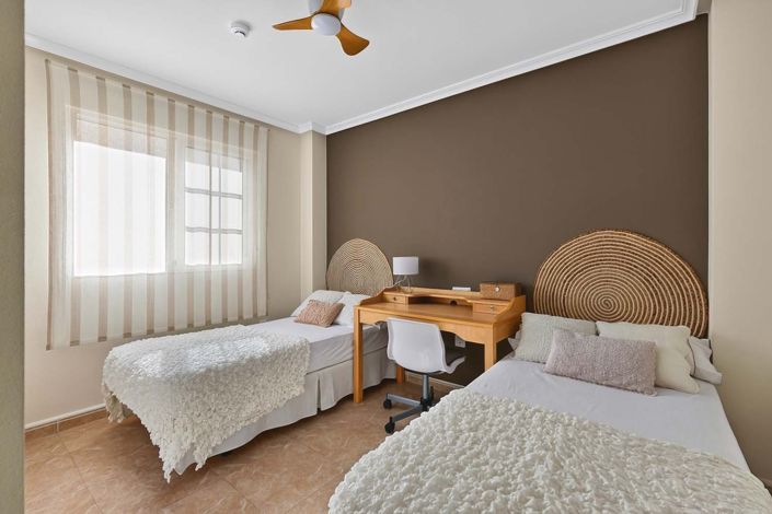Image No.24-2 Bed Apartment for sale