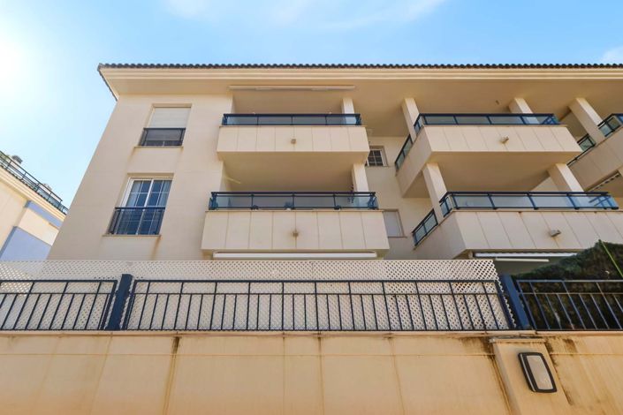 Image No.45-2 Bed Apartment for sale