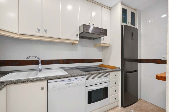 Image No.10-2 Bed Apartment for sale