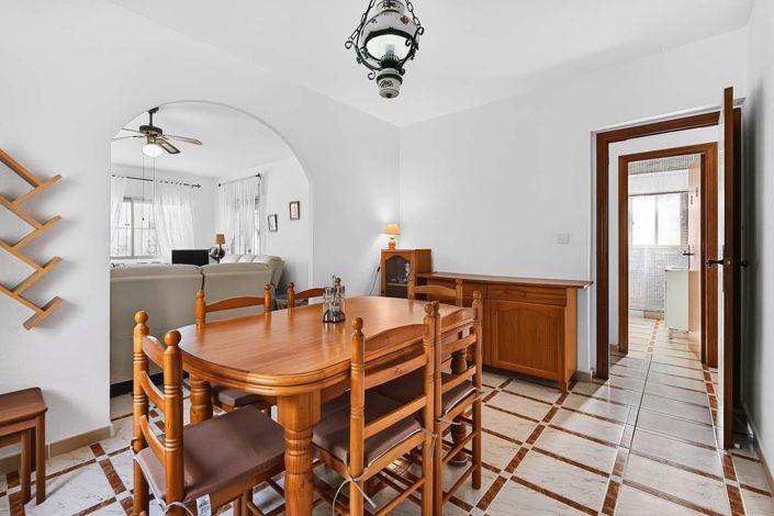 Image No.11-4 Bed Villa for sale