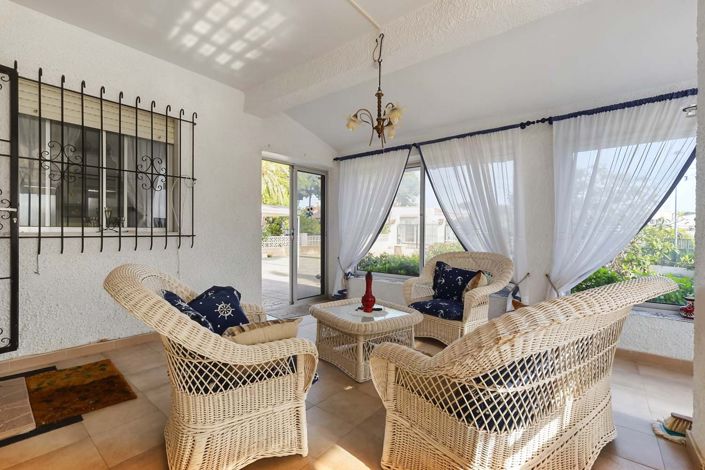 Image No.3-4 Bed Villa for sale